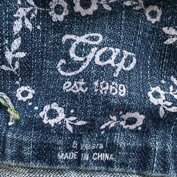 Gap Butterfly Embroidered Jean Jacket - Picture 6 of 7